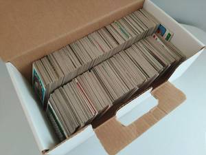 lot 331 image: Large Collection Of Early 70s Baseball Cards