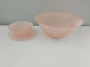 lot 336 image: Vintage Pink Satin Frosted Depression Glass set