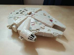 lot 341 image: Star Wars Ship