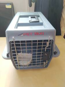 lot 348 image: Cat Carrier