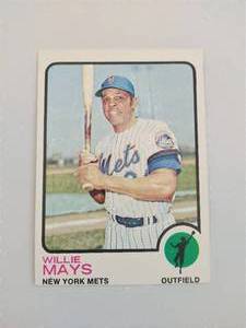 lot 300 image: Willie Mays 1973 Topps Baseball Card