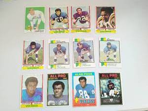lot 310 image: Collection of NFL Viking Greats Football Cards