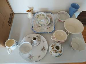 lot 428 image: Misc. China