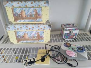 lot 441 image: Boxes & More