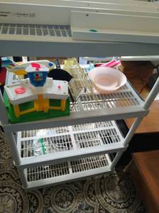 lot 449 image: Plastic Shelf  3