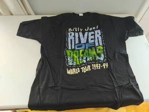 lot 463 image: Billy Joel Shirt
