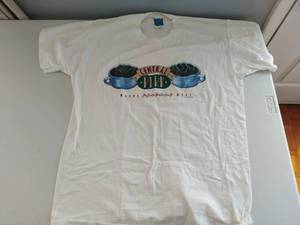 lot 468 image: Friends Shirt