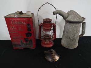lot 229 image: Four Vintage Items