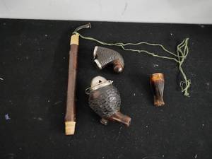 lot 8 image: Vintage Pipe with Accessories