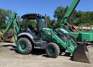 lot 30 image: 2012 JCB 14 Ft. Loader Backhoe with LOW HRS