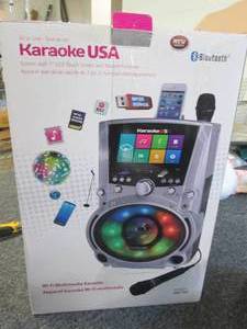 karaoke usa bluetooth powers on scr...