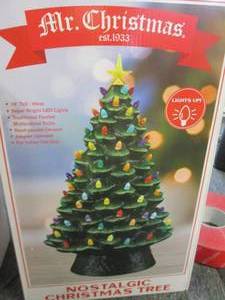 Mr. christmas nostalgic christmas t...