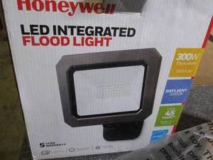 honeywell  LED intergrated flood li...
