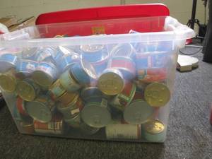 64qt locking tote full of wet cat f...