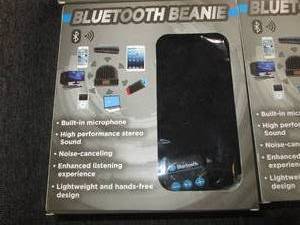 lot of 16 new bluetooth beanies...