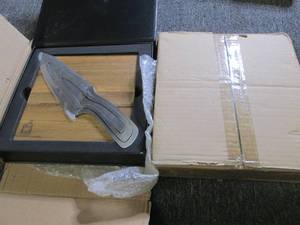 lot of 2 new mr.moo 3pc knife set a...