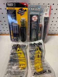 Mini Maglite & Tool Lot