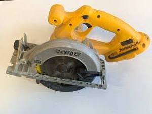 Dewalt DC390 18V Circular Saw (Tested Working)