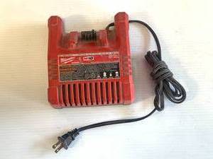 Milwaukee M18 Battery Charger