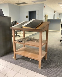 lot 5-321 image: Drafting Table