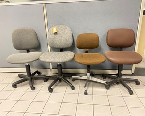 lot 5-280 image: Assorted Office Chairs