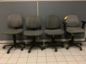 lot 5-272 image: Office Chairs