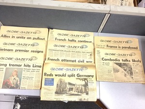 lot 1-088 image: Vintage Newspapers (Foreign)