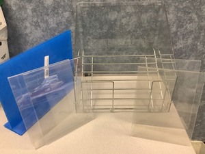 lot 3-044 image: Plastic Sign Holder, Display
