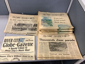 lot 1-128 image: Vintage Newspapers (Band Festival)