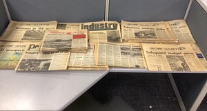 lot 1-102 image: Vintage Newspapers (Economy)