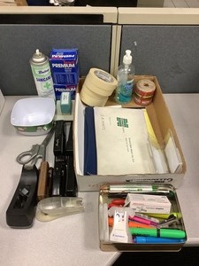 lot 3-061 image: Assorted Office Supplies