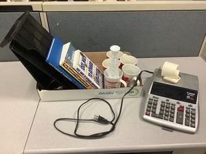 lot 3-060 image: Assorted Office Supplies