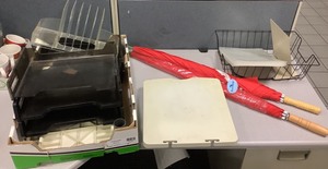 lot 3-053 image: Assorted Office Supplies