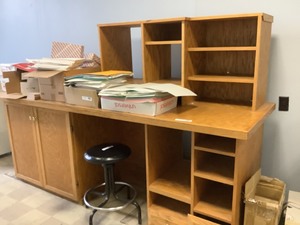 lot 5-078 image: Storage Workstation