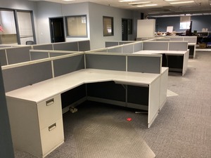 lot 5-306 image: Cubicle Office Desks