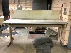lot 7-503 image: Workbench