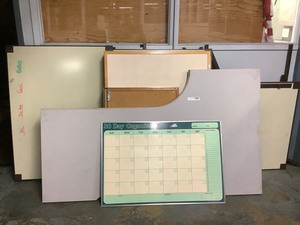 lot 3-554 image: Bulletin Boards