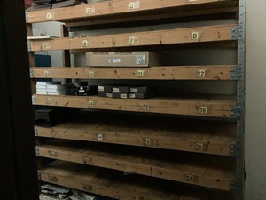 lot 6-548 image: Wood Shelf