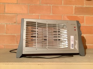 lot 7-612 image: Heater