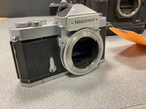 lot 9-257 image: Nikkormat FT Film Camera