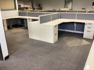 lot 5-303 image: Cubicle Desks