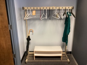 lot 5-380 image: Coat Rack