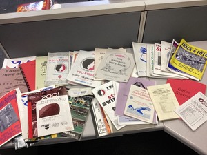 lot 2-667 image: Sports Yearbooks