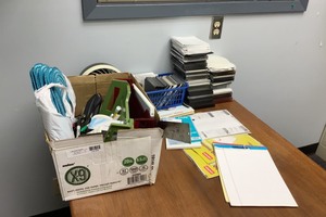 lot 3-378 image: Office Supplies