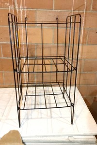 lot 8-637 image: Wire Displays, qty 4