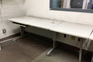lot 5-708 image: Tables