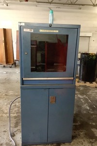 lot 9-727 image: Computer Cabinet