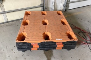 lot 6-743 image: Plastic Pallets