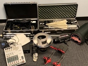 lot 9-322 image: Photography Equipment