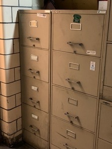 lot 5-526 image: File Cabinets
